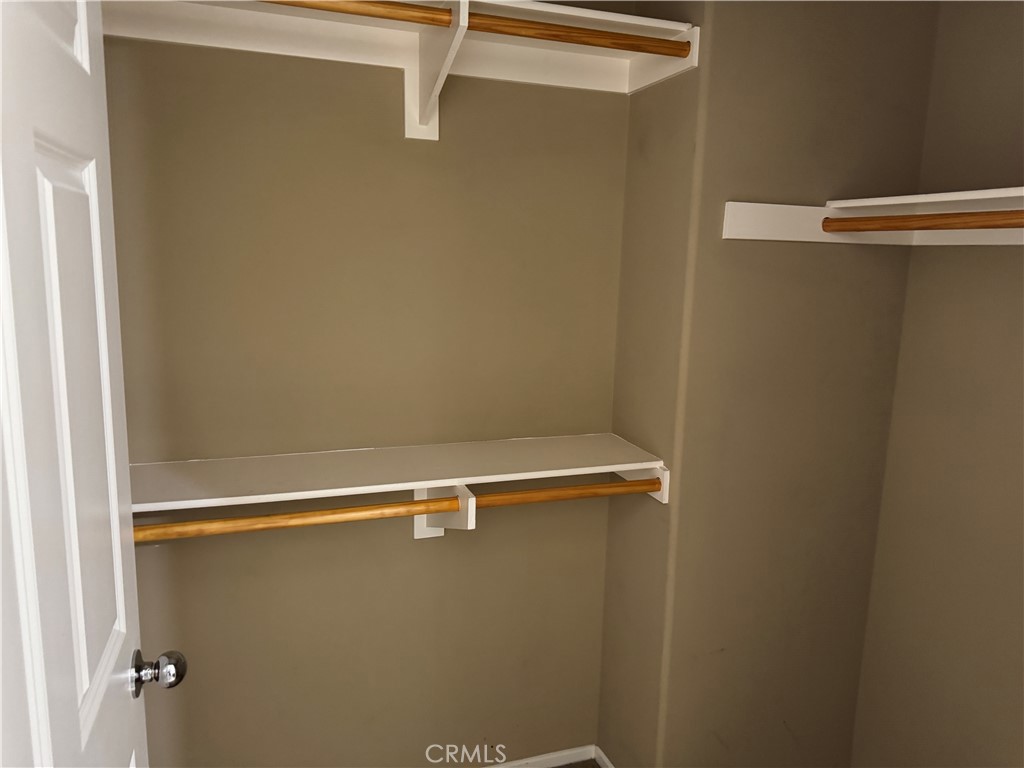https://media.crmls.org/medias/8b816535-f03f-478e-9a97-77d2a3fb3cc9.jpg?preset=X-Large