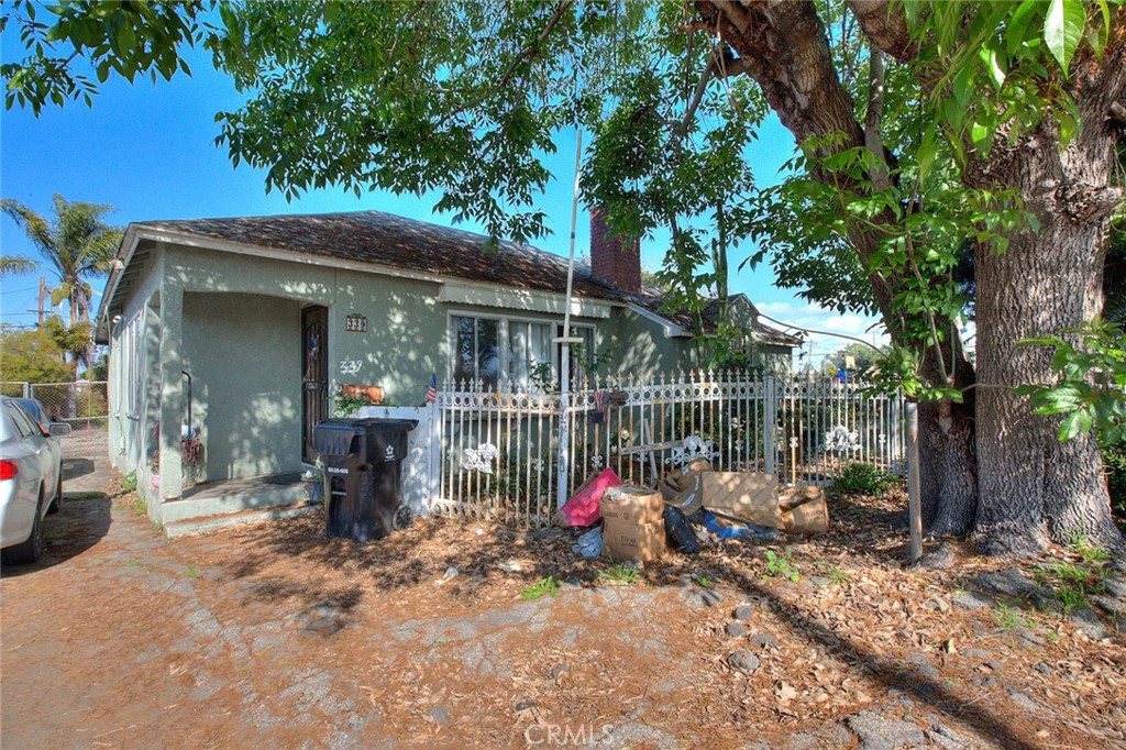 339 E El Segundo Boulevard, Los Angeles, CA 90061