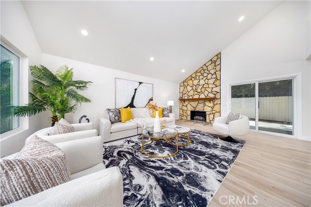 Detail Gallery Image 10 of 59 For 19402 Lemon Hill Dr, North Tustin,  CA 92705 - 4 Beds | 3 Baths