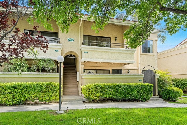 Detail Gallery Image 1 of 22 For 18808 Mandan St #302,  Canyon Country,  CA 91351 - 1 Beds | 1 Baths