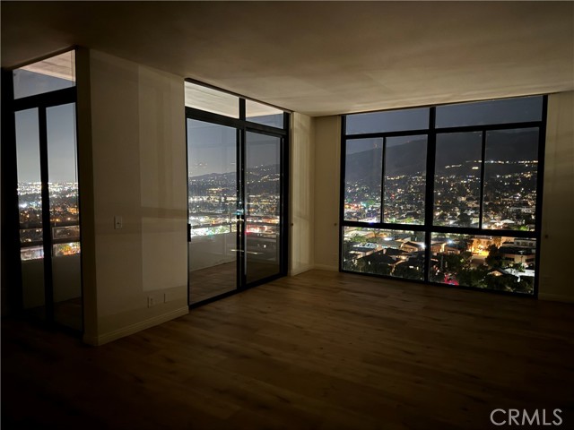 Detail Gallery Image 20 of 68 For 345 Pioneer Dr Ph5,  Glendale,  CA 91203 - 2 Beds | 2 Baths