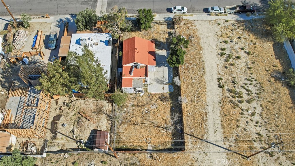 https://media.crmls.org/medias/8b859cd7-3a48-43f8-addb-3831efd45ec4.jpg?preset=X-Large