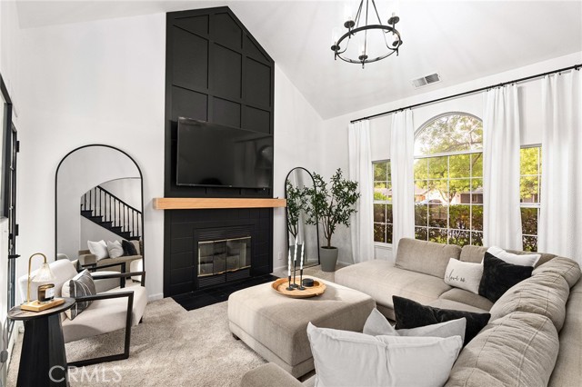 13 Noyo Court, Chico CA: https://media.crmls.org/medias/8b8829e3-4b98-4758-b73e-c9ca11bdbfdf.jpg