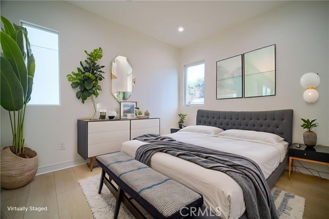 Detail Gallery Image 11 of 18 For 259 S Avenue 54 #1/2,  Los Angeles,  CA 90042 - 4 Beds | 4 Baths