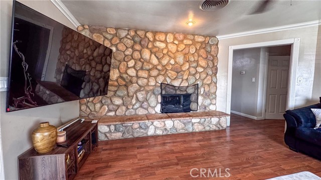 Detail Gallery Image 9 of 42 For 201 Oleander, Bakersfield,  CA 93304 - 4 Beds | 2 Baths