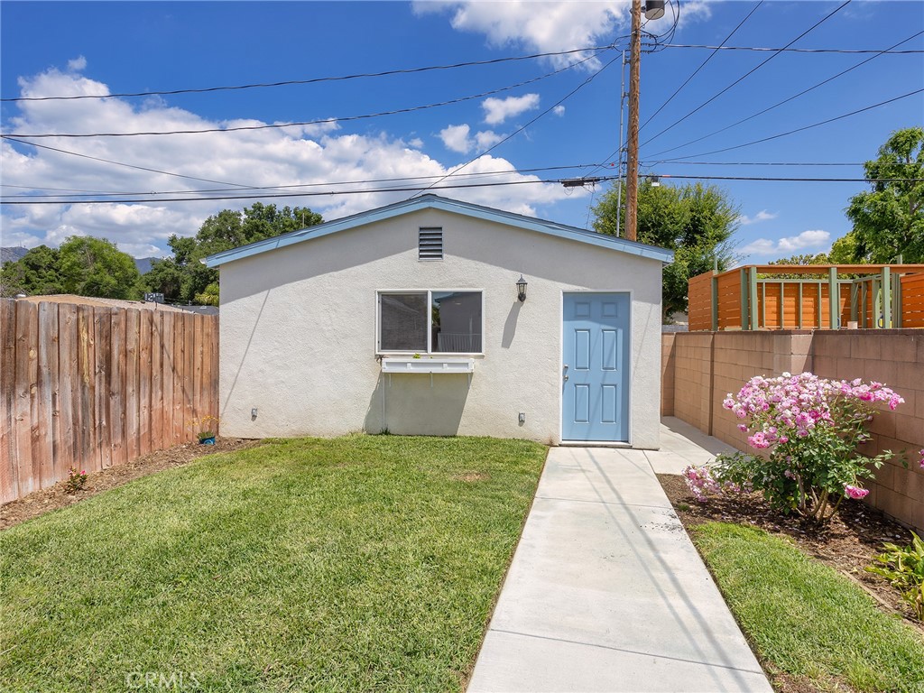 1420 N Lincoln StreetBurbank image #21