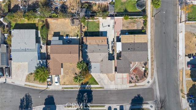 Detail Gallery Image 38 of 39 For 19209 Lonerock St, Canyon Country,  CA 91351 - 4 Beds | 1/1 Baths