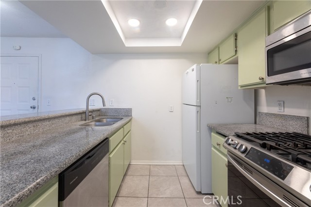 327 Chestnut Avenue, Long Beach CA: https://media.crmls.org/medias/8b8a8f91-73ca-47e7-b19e-1522b54981ce.jpg