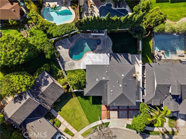 Detail Gallery Image 33 of 35 For 1943 Pelican Place, Costa Mesa,  CA 92626 - 4 Beds | 2/1 Baths