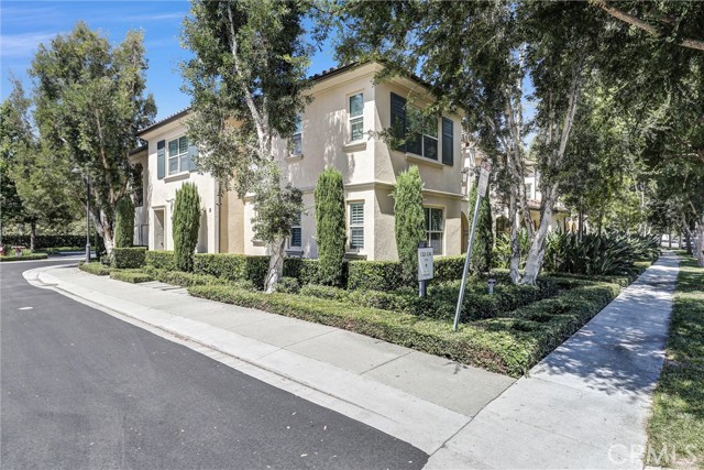 130 Rose Arch, Irvine CA: https://media.crmls.org/medias/8b8c4523-e38e-4bfa-8e05-1b0b04f3cb10.jpg