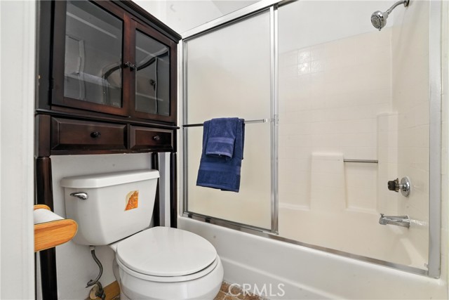 Detail Gallery Image 20 of 46 For 955 E 3rd St #304,  Long Beach,  CA 90802 - 2 Beds | 1 Baths