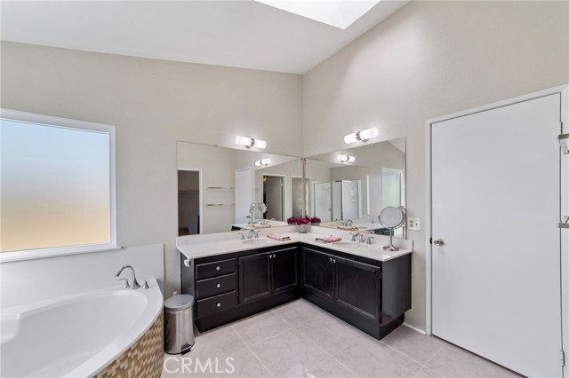 Detail Gallery Image 35 of 69 For 40236 Holden Cir, Temecula,  CA 92591 - 5 Beds | 3 Baths