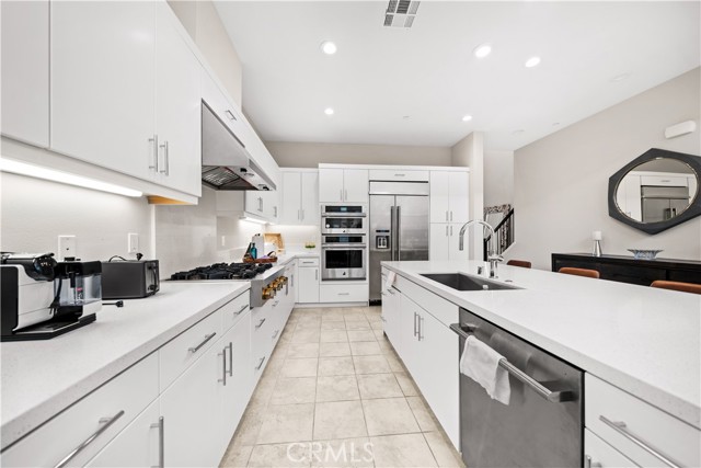 151 Fremont, Lake Forest CA: https://media.crmls.org/medias/8b8d4268-e29b-4236-a70e-6cb3875626f7.jpg