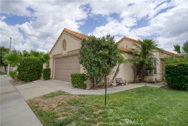 Detail Gallery Image 2 of 25 For 28301 Valombrosa Dr, Menifee,  CA 92584 - 2 Beds | 2 Baths