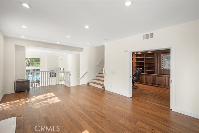 81 Chandon, Newport Coast CA: https://media.crmls.org/medias/8b8dcdac-50fb-4280-bc36-7045b909422f.jpg