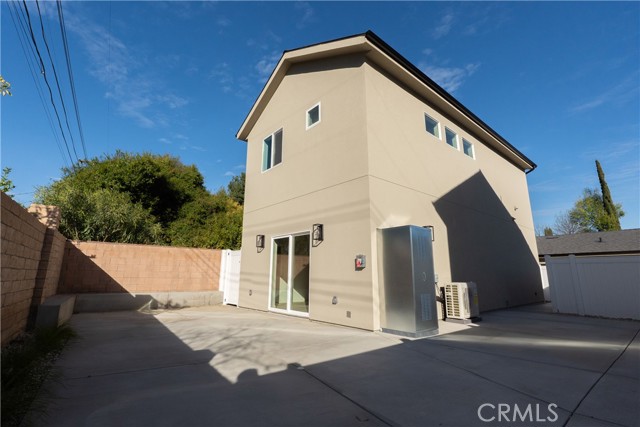 Detail Gallery Image 3 of 18 For 10421 Amigo Ave, Porter Ranch,  CA 91326 - 3 Beds | 2/1 Baths