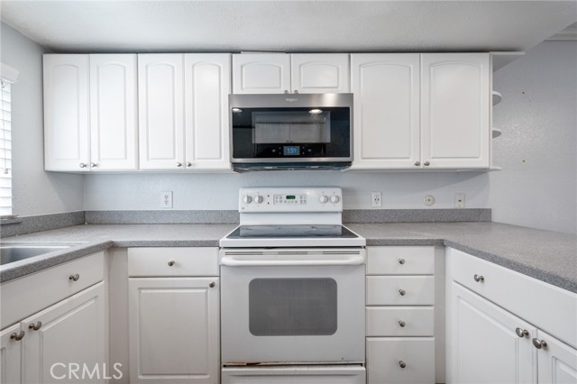 Detail Gallery Image 21 of 44 For 2005 W Culver Ave #11,  Orange,  CA 92868 - 3 Beds | 2 Baths