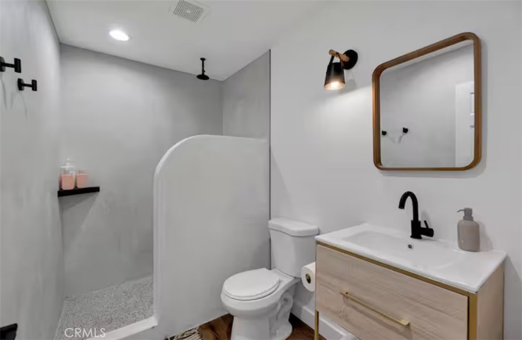 MLS #OC25251150 image #35