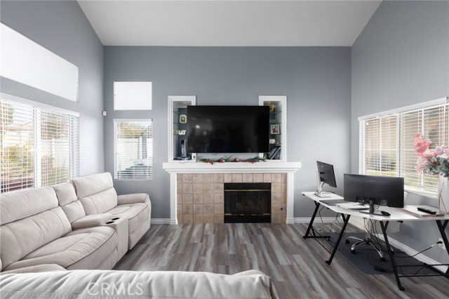 Detail Gallery Image 6 of 28 For 19596 Brisbane, Riverside,  CA 92508 - 3 Beds | 2/1 Baths