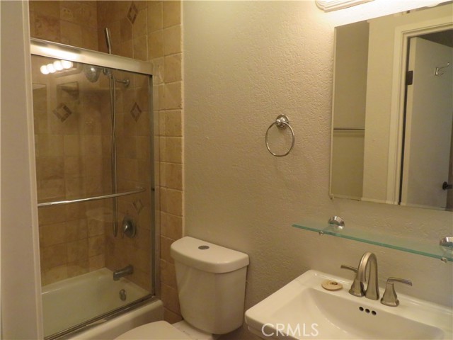 Detail Gallery Image 15 of 29 For 2857 N Los Felices Rd #106,  Palm Springs,  CA 92262 - 1 Beds | 1 Baths