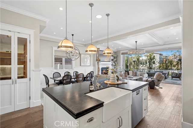 Detail Gallery Image 10 of 31 For 718 Poinsettia, Corona Del Mar,  CA 92625 - 3 Beds | 3/1 Baths