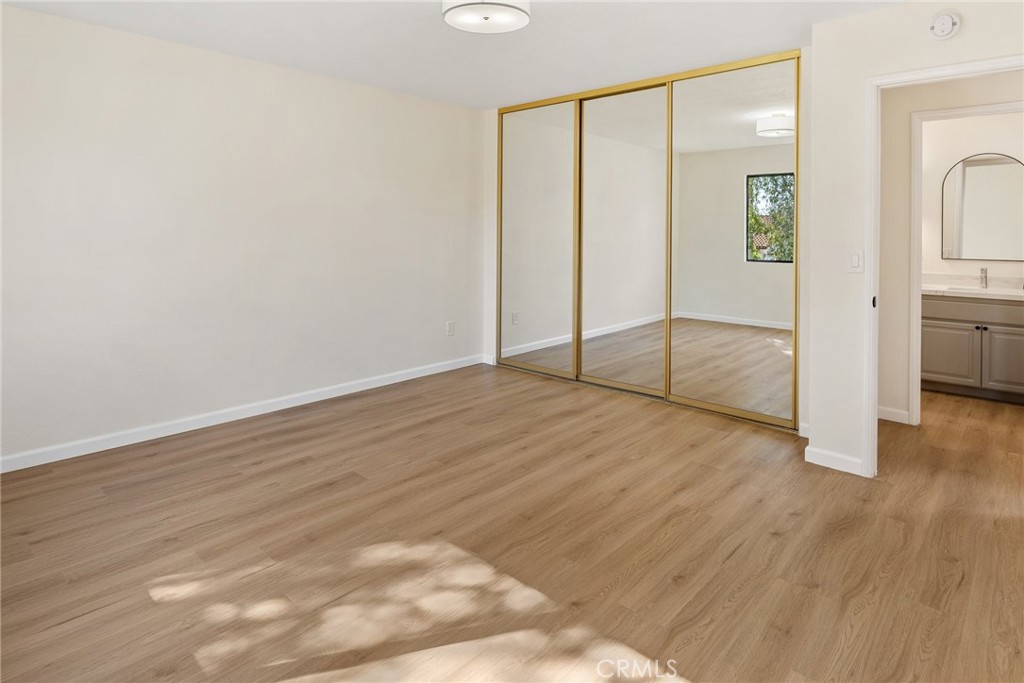 MLS #WS25241279 image #36