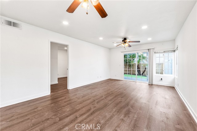 Detail Gallery Image 8 of 27 For 501 77 Stone Harbor Cir, La Habra,  CA 90631 - 2 Beds | 2 Baths