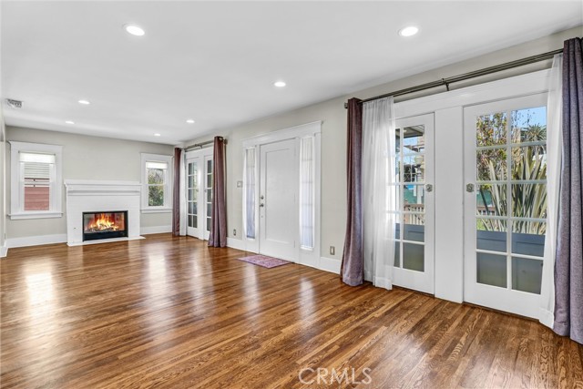 Detail Gallery Image 6 of 25 For 4109 Higuera, Culver City,  CA 90232 - 2 Beds | 1 Baths