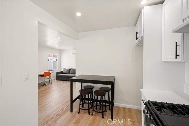 Detail Gallery Image 9 of 34 For 1523 Rock Glen Ave, Glendale,  CA 91205 - – Beds | – Baths