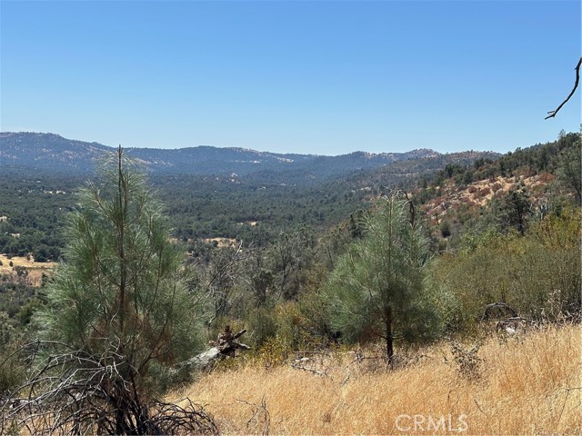 3896 B State Highway 140, Mariposa CA: https://media.crmls.org/medias/8b921f51-5b7e-49c7-a9e9-535f4ee28730.jpg