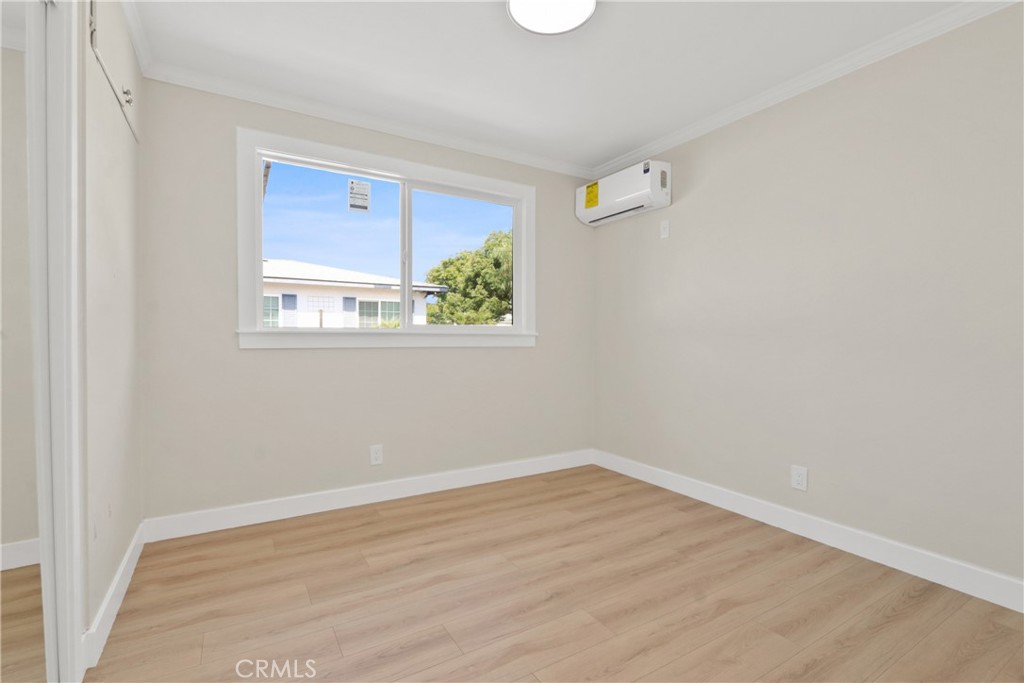 https://media.crmls.org/medias/8b935bd0-3ef8-4300-9f2d-0346194e0f27.jpg?preset=X-Large