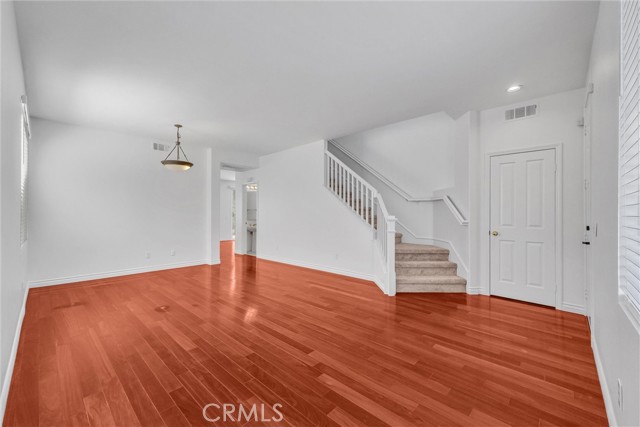 15 Birchwood, Irvine CA: https://media.crmls.org/medias/8b950f9d-c271-410d-8267-6caddae2e271.jpg