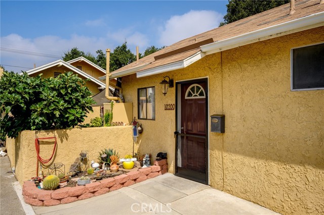 Detail Gallery Image 2 of 19 For 10202 Mount Gleason Ave, Tujunga,  CA 91042 - 2 Beds | 1 Baths