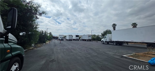 Detail Gallery Image 2 of 2 For 781 E Santa Fe St, San Bernardino,  CA 92408 - – Beds | – Baths