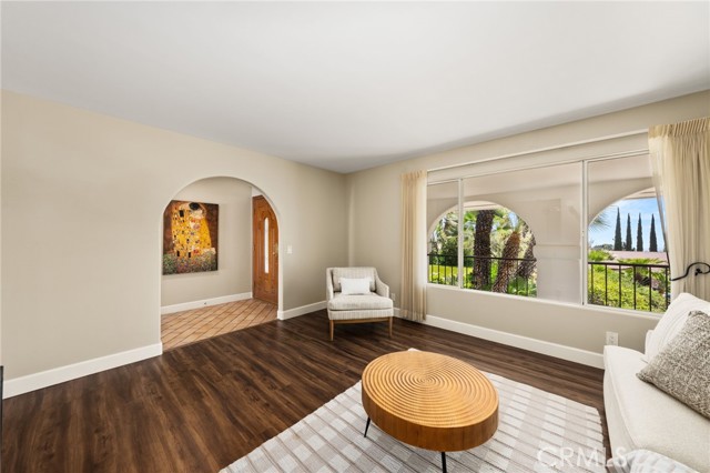2525 Jonquil Drive, Upland CA: https://media.crmls.org/medias/8b95fb75-9e45-41d0-8e52-61ed5aa0d2b8.jpg