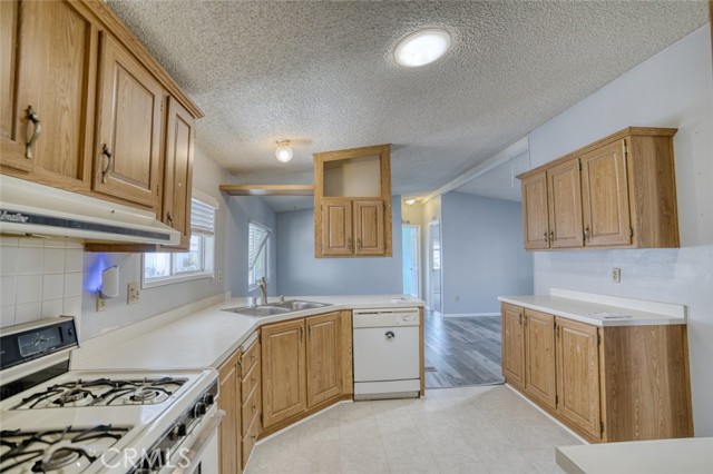 Detail Gallery Image 13 of 40 For 4616 North River Rd #8,  Oceanside,  CA 92057 - 3 Beds | 2 Baths