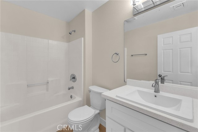 Image 17 of 39 For 1341 Beach Club Drive