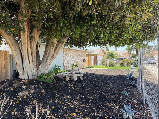 13873 Courage, Moreno Valley CA: https://media.crmls.org/medias/8b9a3183-bd3e-4f54-8087-a6535125daf9.jpg