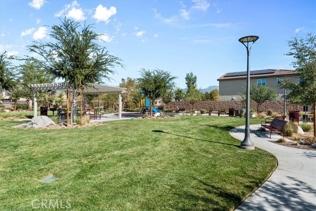 Detail Gallery Image 33 of 37 For 728 Freesia Cir, San Jacinto,  CA 92583 - 4 Beds | 3/1 Baths