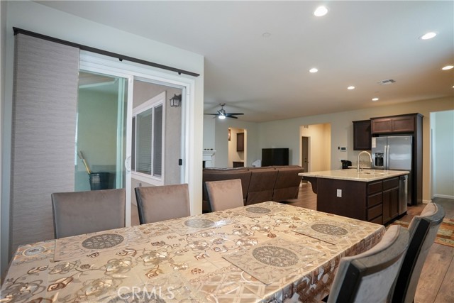 2531 Craftsman Street, Turlock CA: https://media.crmls.org/medias/8b9ae0ca-1408-45f6-a323-3bb26018df2b.jpg