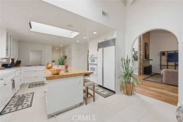 Detail Gallery Image 28 of 71 For 1633 Santiago, Newport Beach,  CA 92660 - 4 Beds | 3/1 Baths