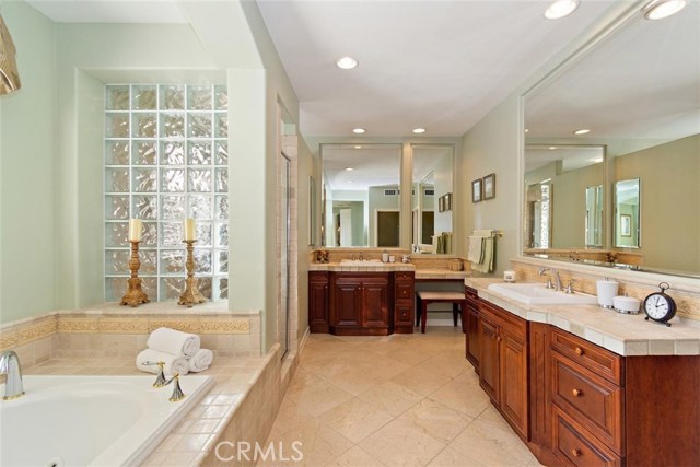 26 Sail View Avenue, Rancho Palos Verdes, California 90275, 4 Bedrooms Bedrooms, ,5 BathroomsBathrooms,Residential,Sold,Sail View,SB19284389
