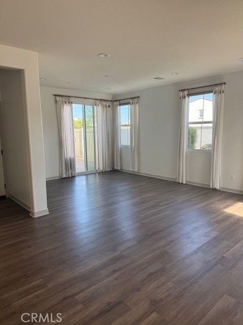 Detail Gallery Image 8 of 35 For 4158 Mission Tree, Oceanside,  CA 92057 - 4 Beds | 2/1 Baths