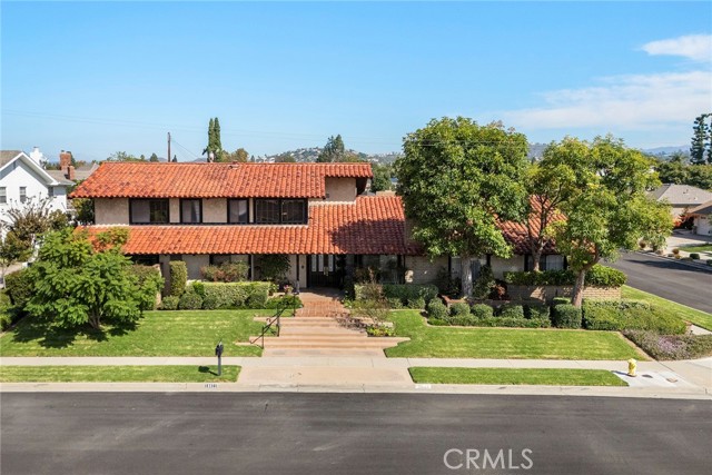 Detail Gallery Image 4 of 52 For 18021 Bryce Pl, North Tustin,  CA 92705 - 5 Beds | 4 Baths