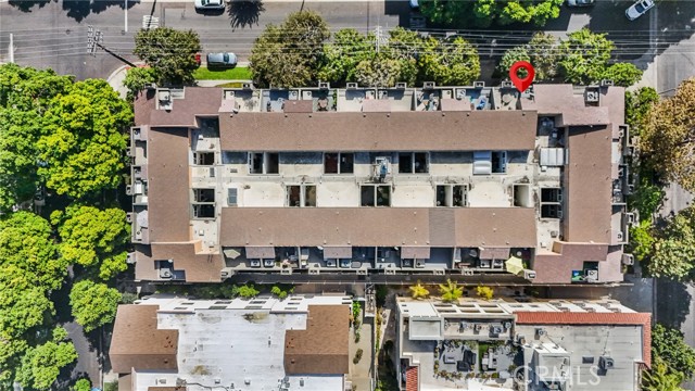 Detail Gallery Image 30 of 34 For 11033 Massachusetts Ave #4,  Los Angeles,  CA 90025 - 2 Beds | 3 Baths