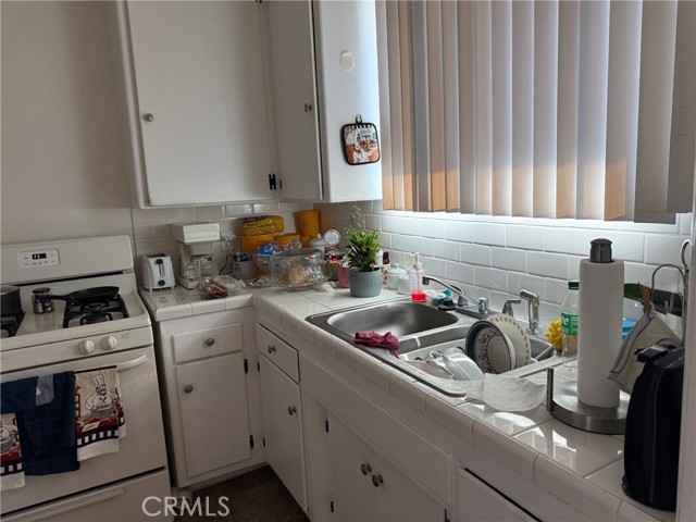 Detail Gallery Image 65 of 68 For 3936 Montclair, Los Angeles,  CA 90018 - – Beds | – Baths