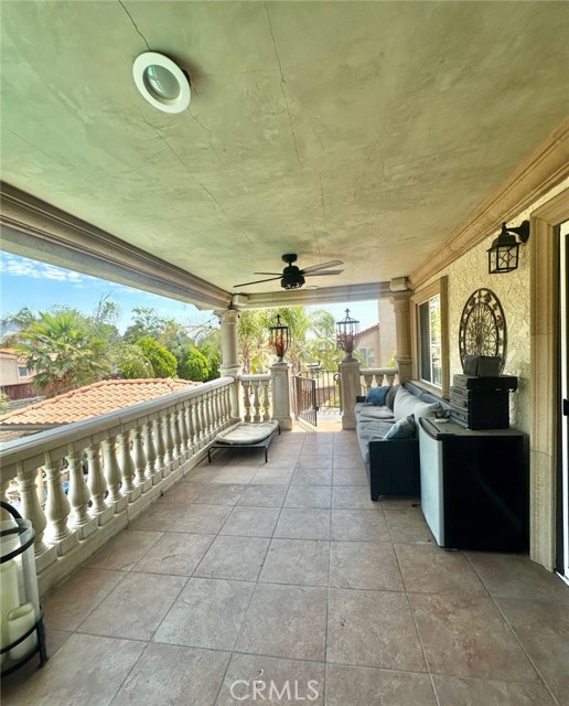 13734 Kismet Avenue, Sylmar CA: https://media.crmls.org/medias/8b9e5e9b-5bbe-401f-bbb8-e00ee1108519.jpg