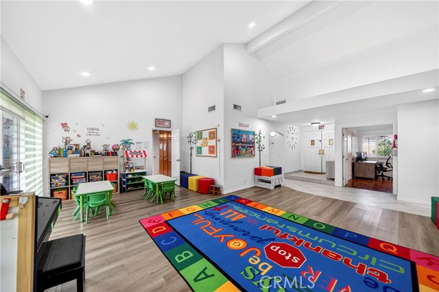 Detail Gallery Image 12 of 53 For 198 Sunflower, Brea,  CA 92821 - 3 Beds | 2/1 Baths