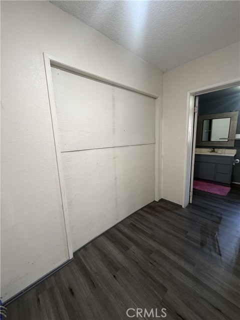 Detail Gallery Image 18 of 22 For 1057 N Neptune, Wilmington,  CA 90744 - 5 Beds | 3 Baths