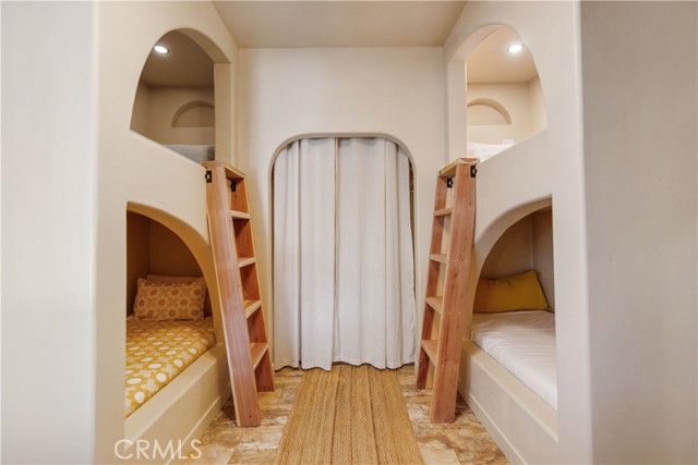 54001 Ridge Road, Yucca Valley CA: https://media.crmls.org/medias/8b9f8fda-a6e1-4a07-97e2-1c2398074429.jpg